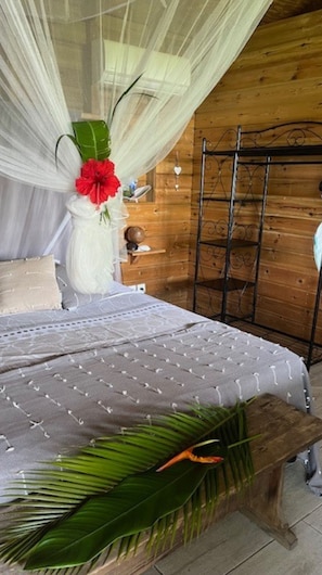 Deluxe-Zimmer, 1 King-Bett, Kühlschrank, Meerblick