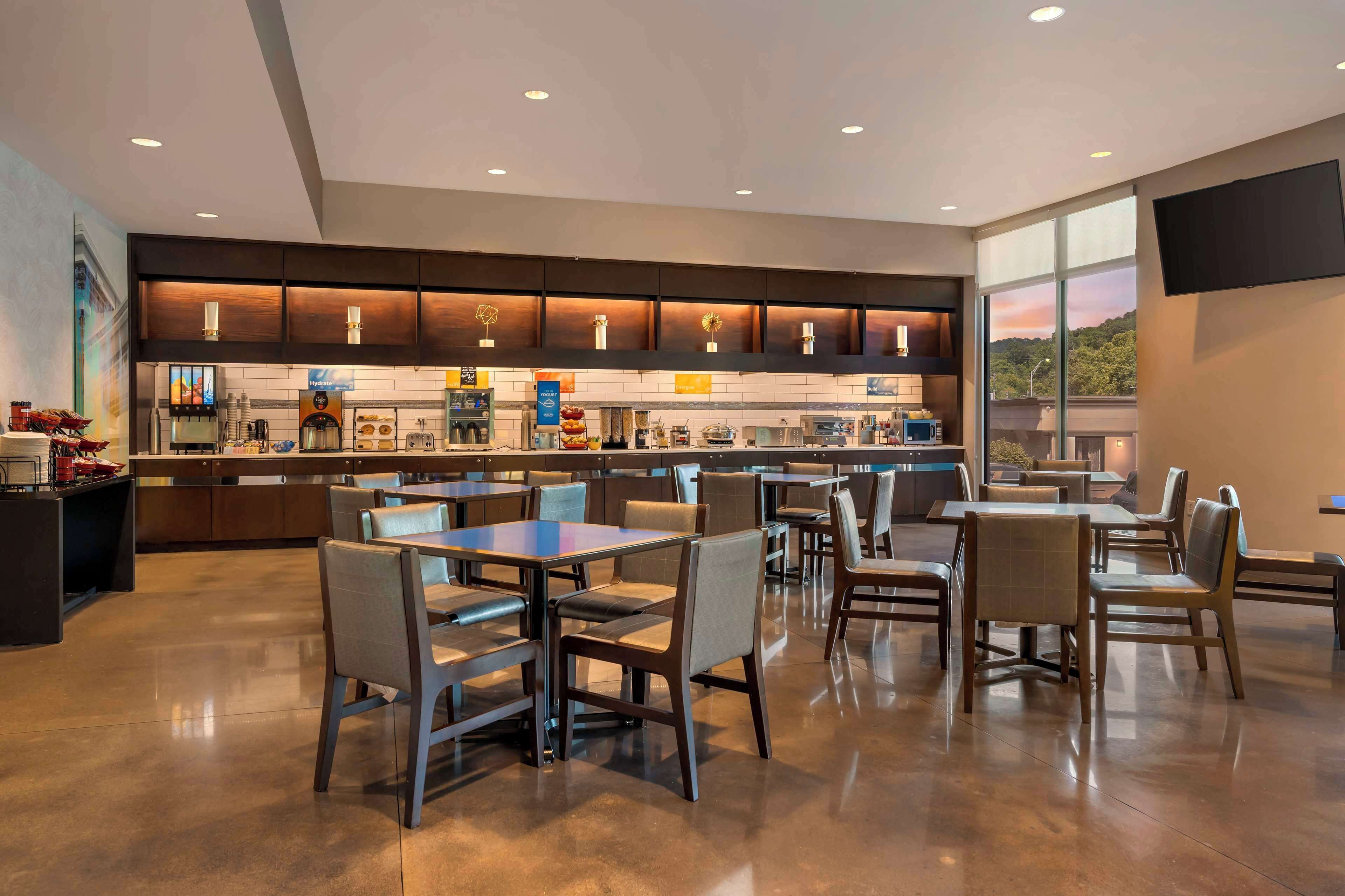 Free daily buffet breakfast