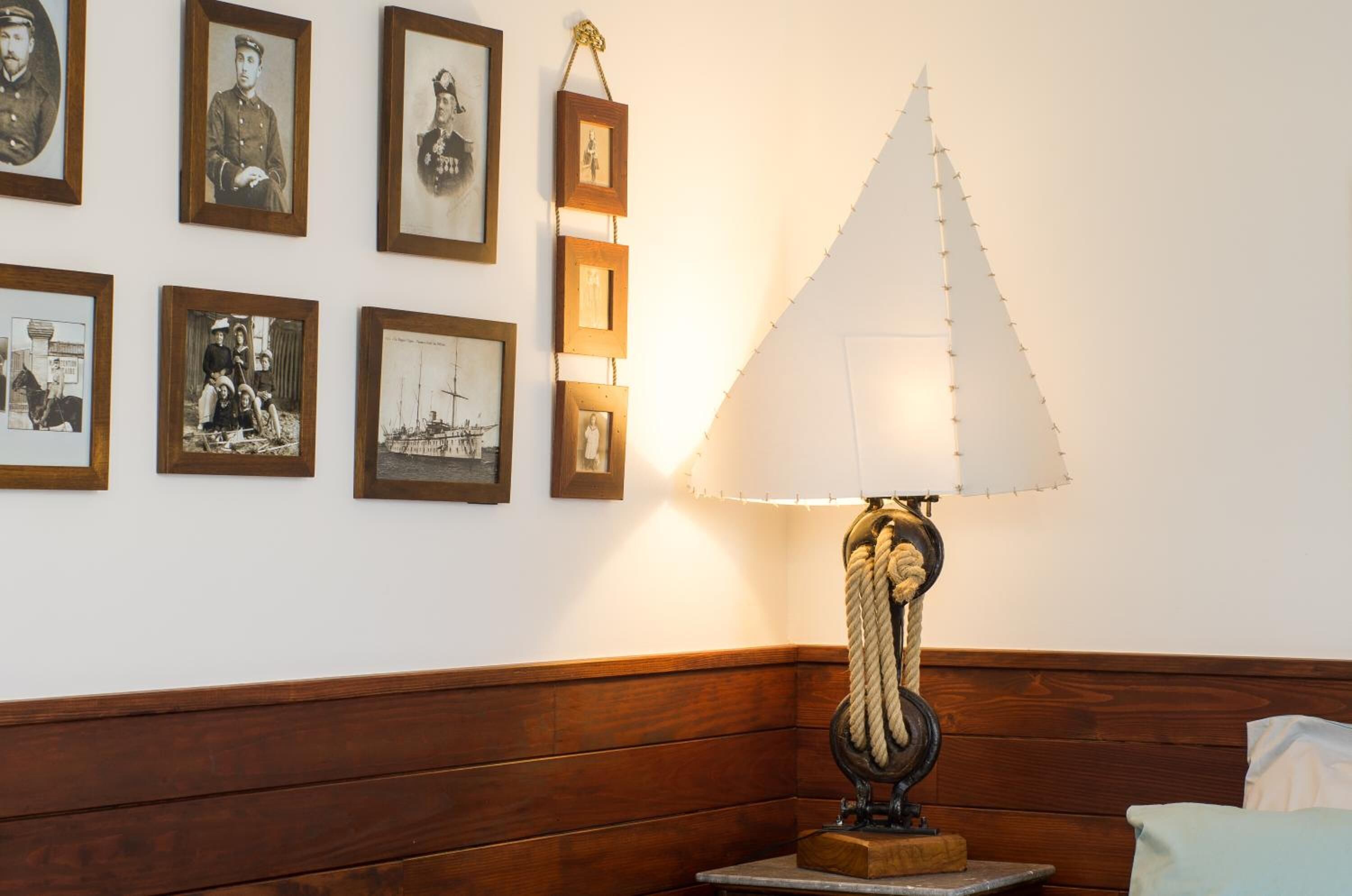 Photo - L'Hôme du Monde