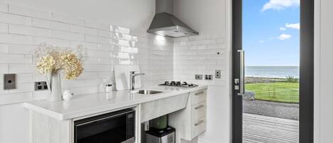 Luxury-Ferienhaus | Eigene Küche | Kühlschrank, Mikrowelle, Herdplatte, Espressomaschine