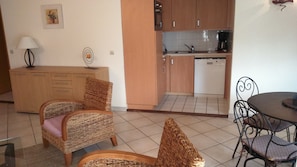 Fridge, microwave, oven, stovetop - Tempologis - Meylan (Meylan)