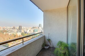 스탠다드 아파트, 침실 2개 | 발코니