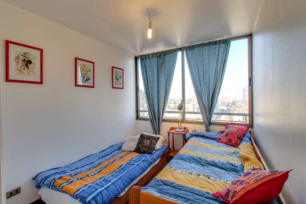 Standard-Apartment, 2 Schlafzimmer | Kostenloses WLAN, Bettwäsche