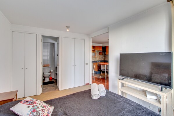 Apartment, 2 Bedrooms | Free WiFi, bed sheets - Apart en Chile Santa Maria 571 A 409 (Santiago)