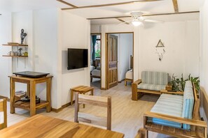 Comfort-Villa, 2 Schlafzimmer, barrierefrei | Hochwertige Bettwaren, Betten mit Memory-Foam-Matratzen, Zimmersafe