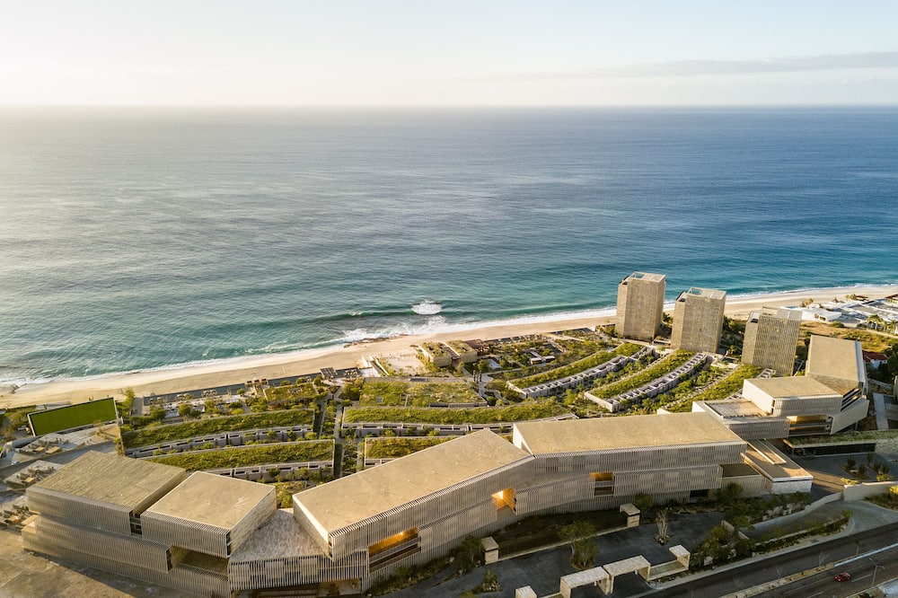 The Club at Solaz, Luxury Villas