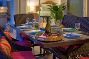 Dining - Briarwood Palms - Fabulous Lakeside Home with private pool, Briarwood, Naples (Naples)