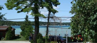 Torch River Retreat: The Perfect Summer Getaway – Private Dock, Beach Access & More!