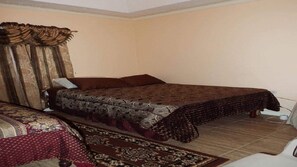 7 bedrooms, iron/ironing board, Internet, bed sheets