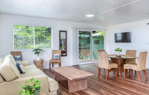 Kaunis Beach House täynnä alkoholia Hilo 