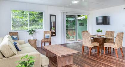 Kaunis Beach House täynnä alkoholia Hilo