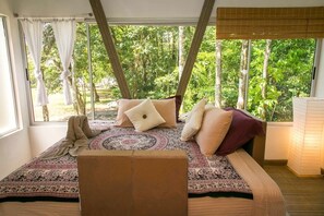 Deluxe Villa, 2 Bedrooms, Private Pool, Ocean View (Tierra) | Premium bedding, minibar, in-room safe, individually decorated