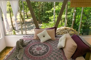 Villa Deluxe, 2 habitaciones, alberca privada, vista al océano (Tierra) | Ropa de cama de alta calidad y minibar 