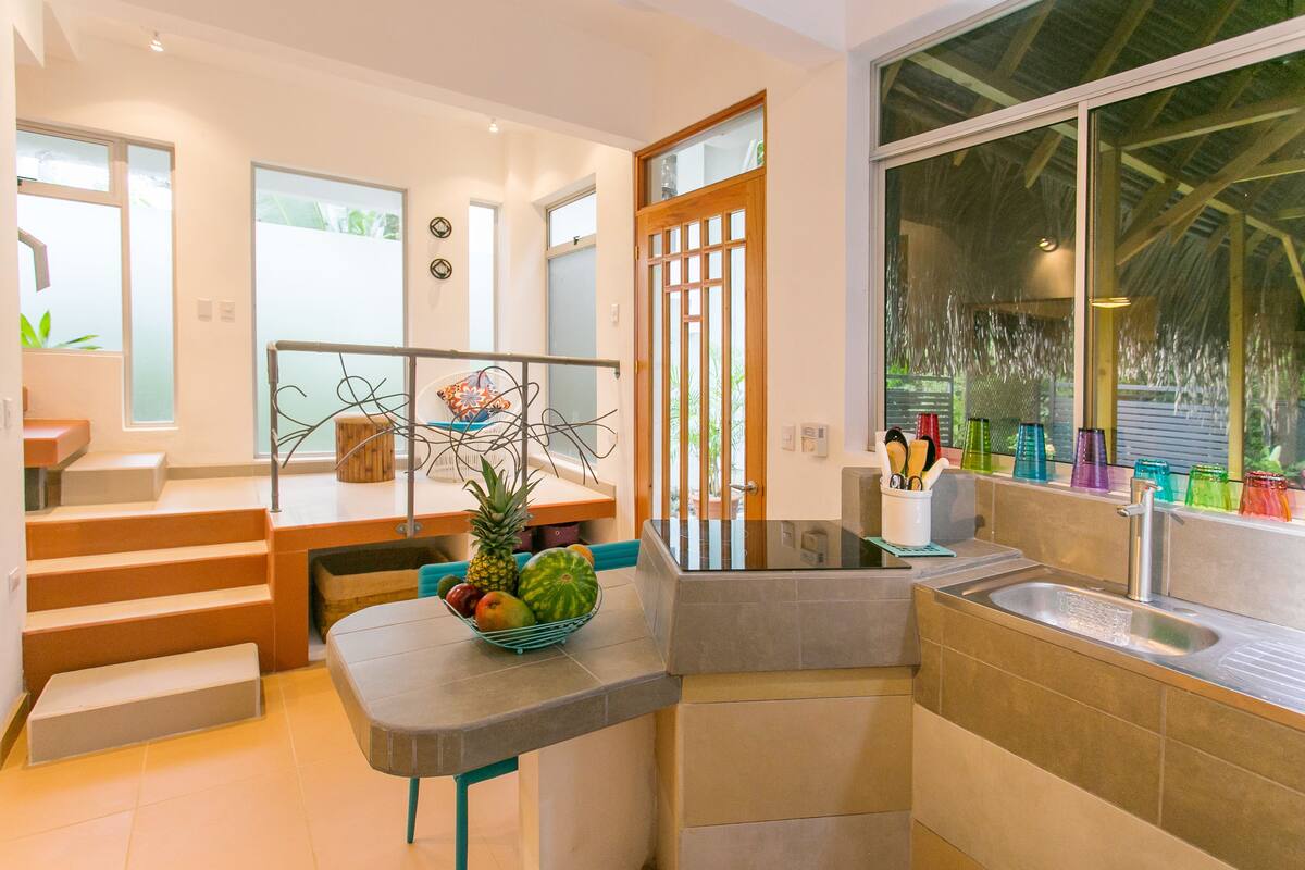 Vila Deluks, 2 kamar tidur, kolam renang pribadi, pemandangan samudra (Aire) | Seprai premium, minibar, brankas, dan meja kerja