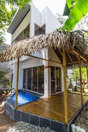 Villa Deluxe, 2 habitaciones, alberca privada, vista al océano (Fuego) | Terraza o patio