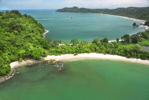 Beach - Espadilla Ocean Club (Quepos)