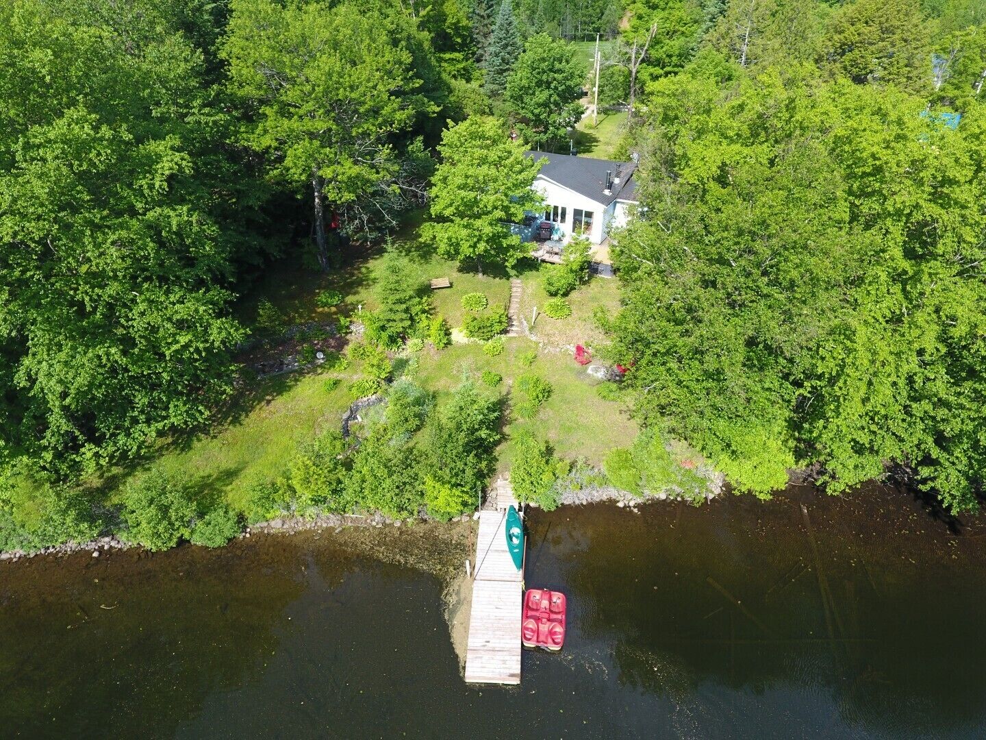 The Cottage Blue - Private, Waterfront Cottage With Hot Tub