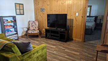 2 slaapkamers, reisbedje, gratis wifi, beddengoed