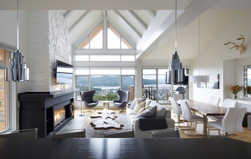 White Altitude | Ski in Ski out | Amazing view / Tremblant Living