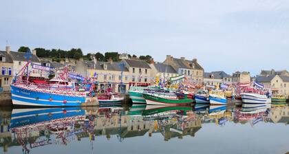 The calm of the countryside near the beaches and the historic town of Bayeux