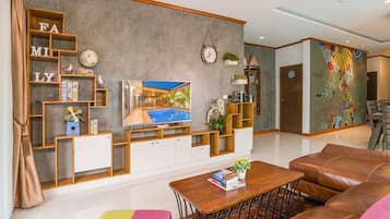 Four Bedrooms Villa | Living area | Smart TV, fireplace