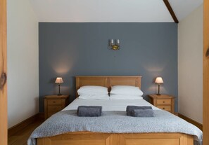 2 chambres, fer et planche Ă repasser, Wi-Fi gratuit, draps fournis