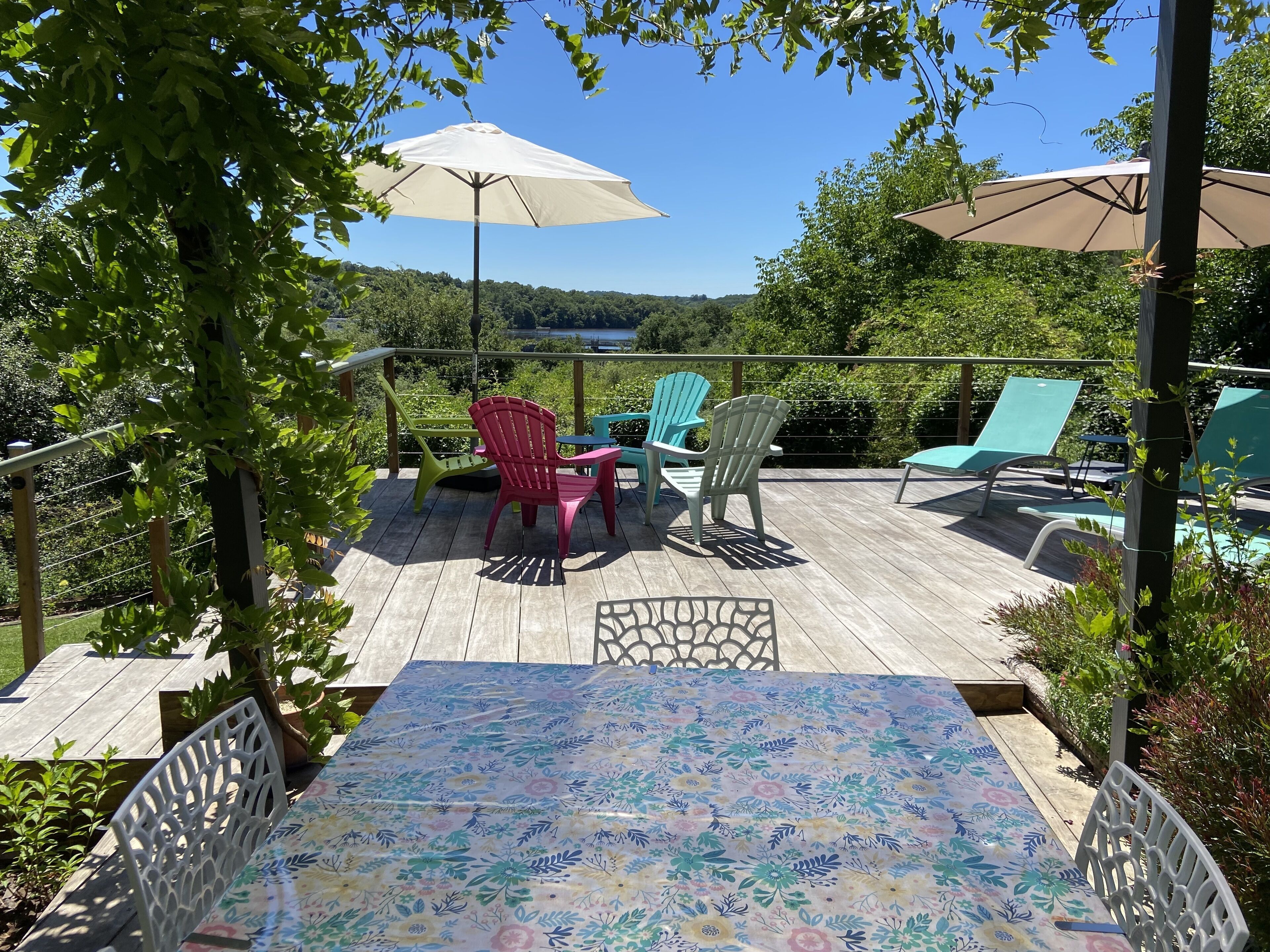 2 Bedroom Holiday Cottage/Gite with  Private Heated Plunge Pool & Private Garden