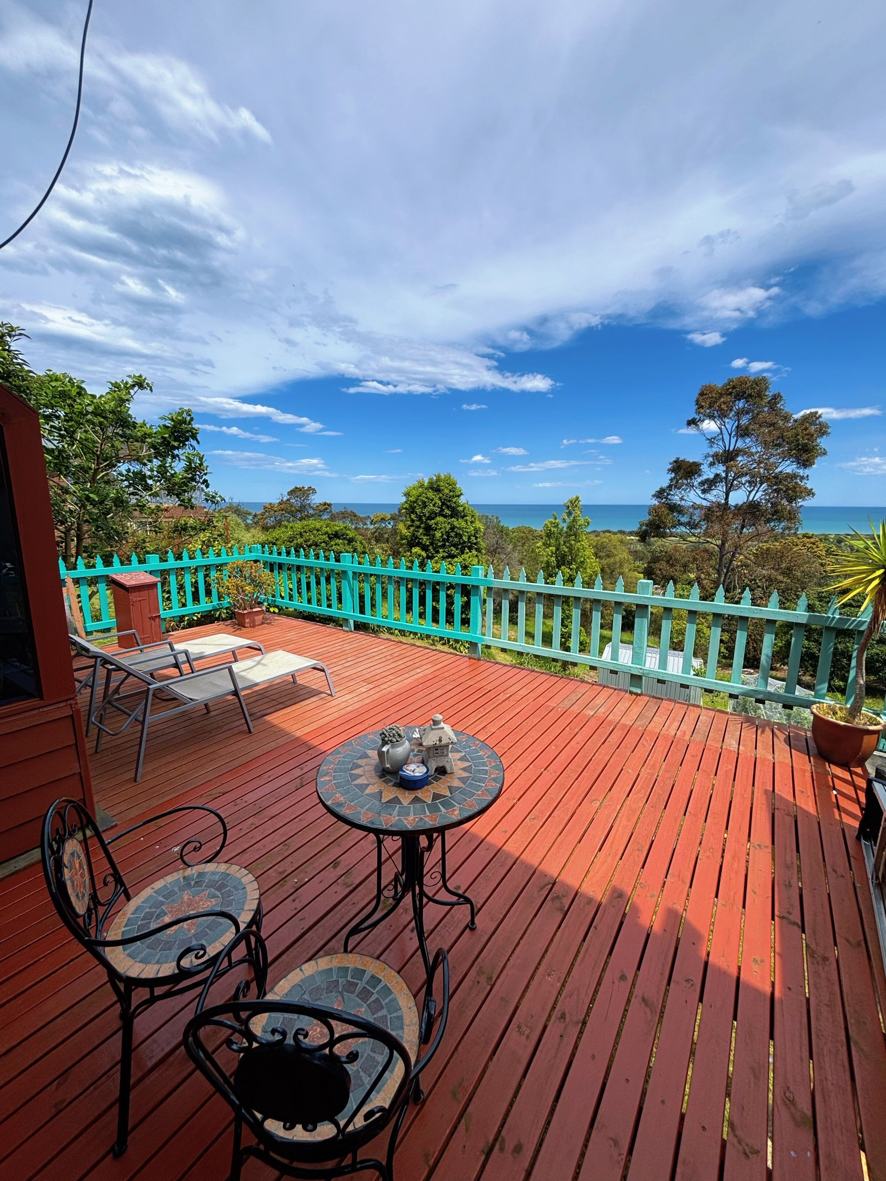 ロマンティック ダブルルーム クイーンベッド 1 台 シービュー | ミニバー (無料)、客室ごとに異なる装飾、客室ごとに異なるインテリア、遮光カーテン