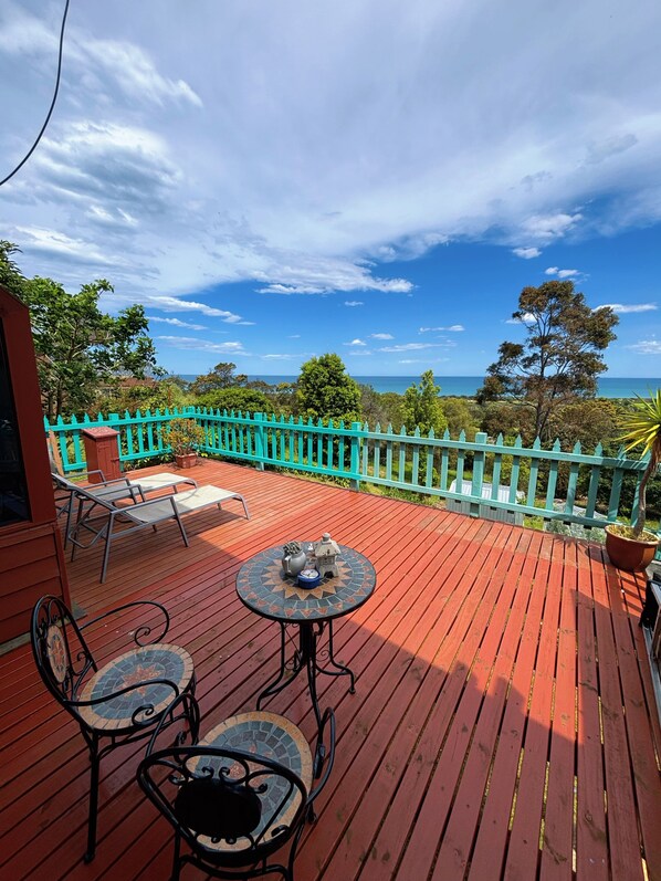 Romantic Double Room, 1 Queen Bed, Sea View | Free minibar, individually decorated, individually furnished