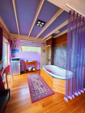Romantic Double Room, 1 Queen Bed, Sea View | Bathroom