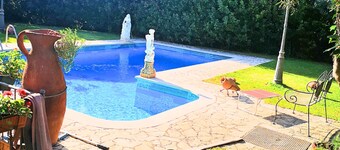 Rosyiano Villa-private pool and outdoor space