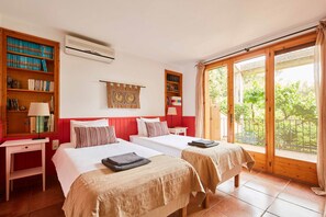 6 soverom, strykejern/-brett, wi-fi og sengetøy