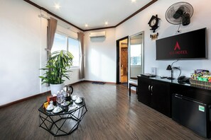 Habitación familiar, vista a la ciudad | Vista desde la habitación