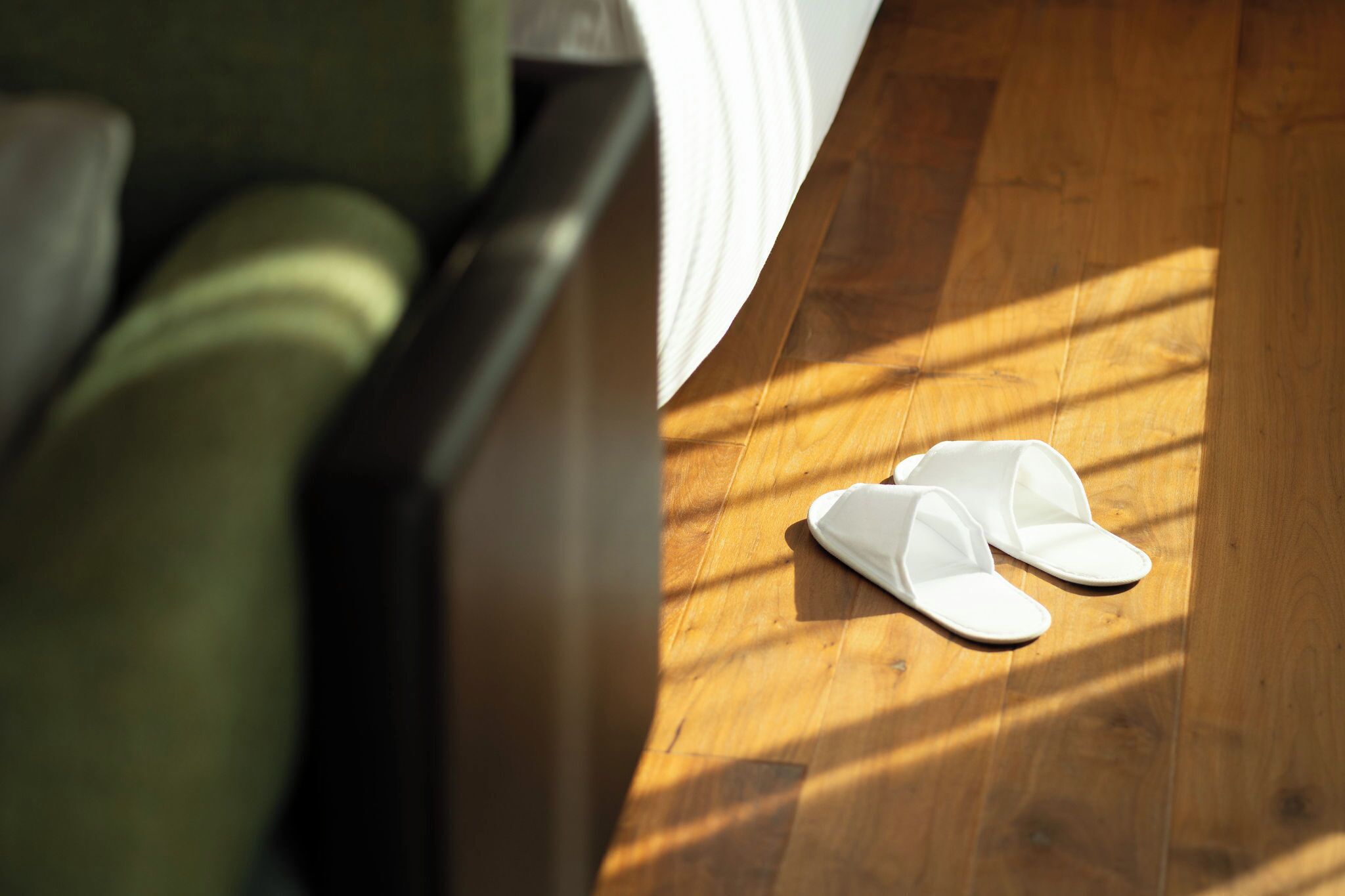 in-room safe, desk, laptop workspace, blackout curtains