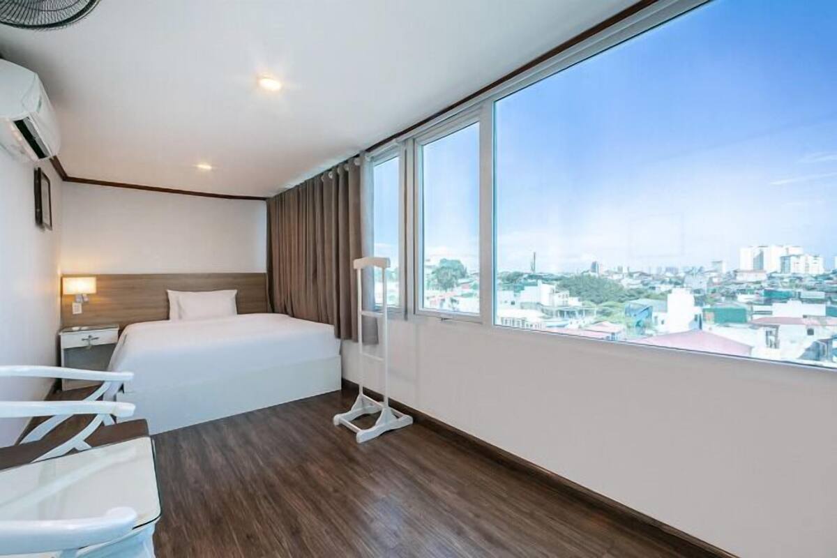 Minibar, in-room safe, blackout curtains, iron/ironing board