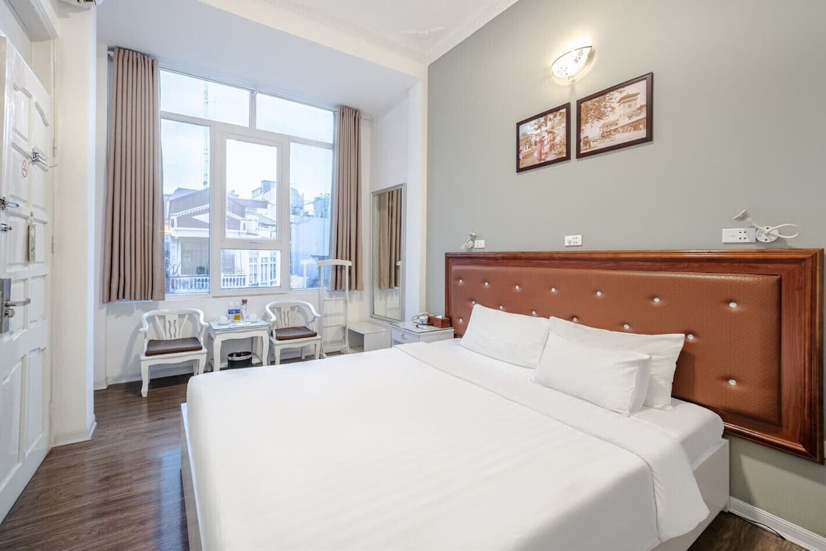 Kamar Double Deluks | Minibar, brankas, tirai kedap cahaya, dan setrika/meja setrika