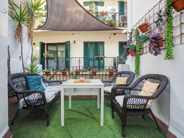 Terrace/patio - Charming Patio by Hello Homes Sitges (Sitges)
