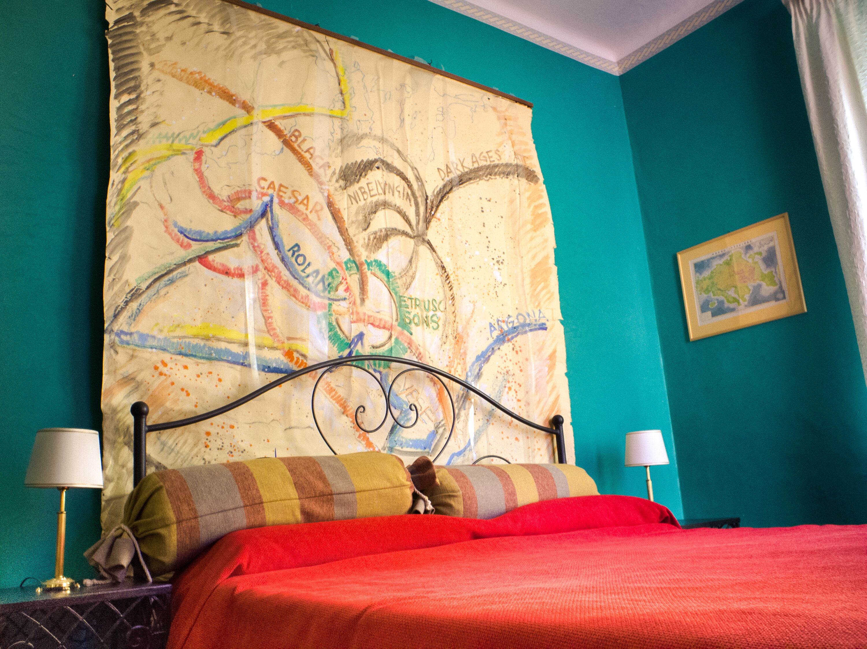 In Villa Silj parkland, family friendly, swimming pool, metro to city centre