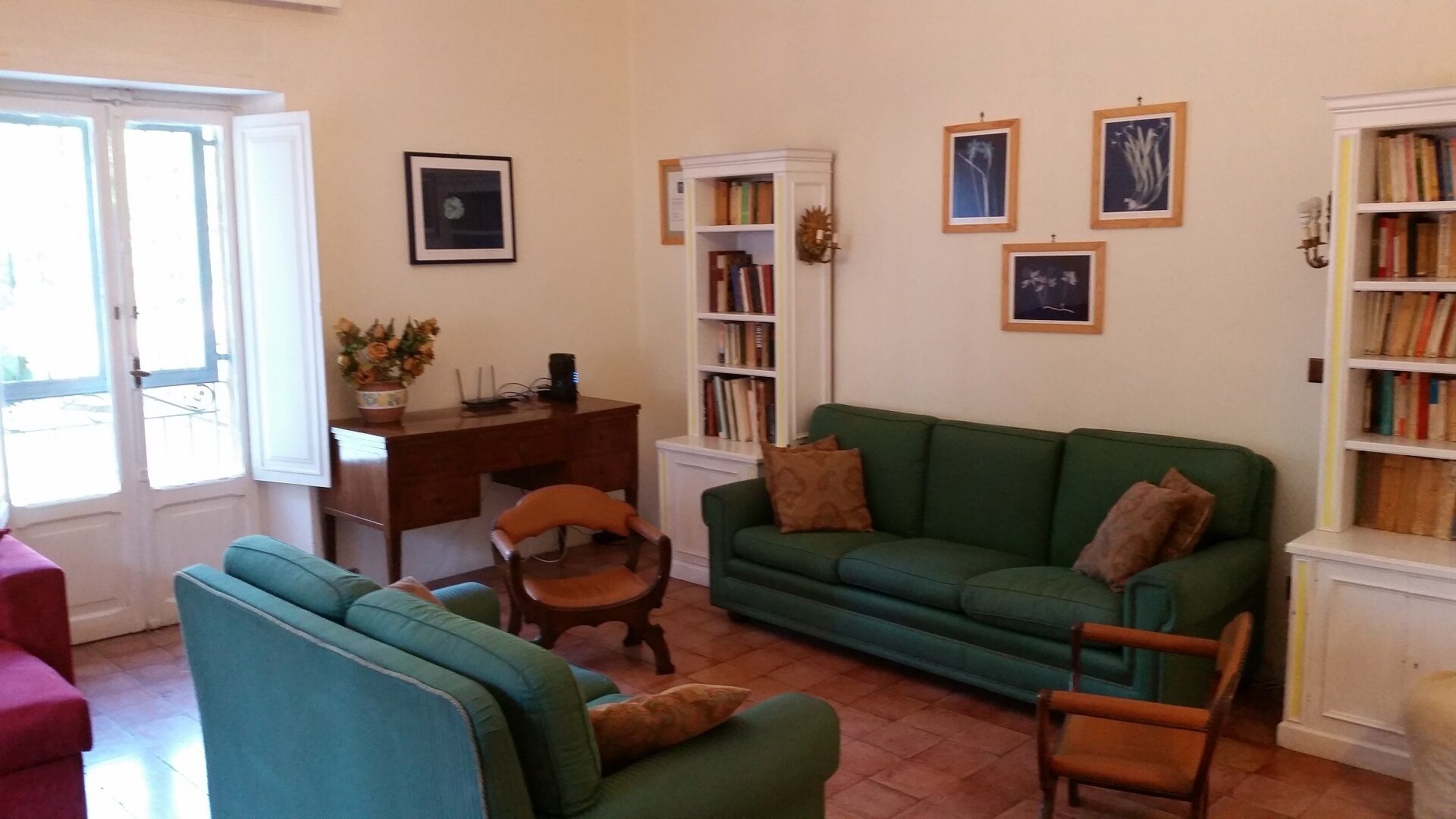 In Villa Silj parkland, family friendly, swimming pool, metro to city centre