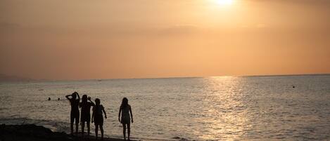 Sulla spiaggia, teli da spiaggia