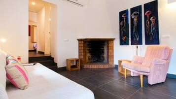 1 chambre, fer et planche Ă repasser, lit parapluie, Wi-Fi