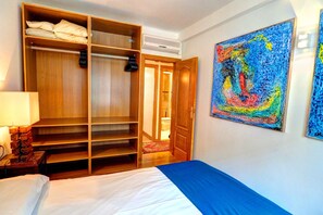 2 Schlafzimmer, Bügeleisen/Bügelbrett, kostenloses WLAN, Bettwäsche