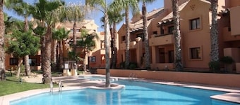 Perfect Beach Ubicación. 2 habitaciones, capacidad para 4, bellamente amueblado.