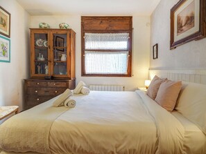 2 soverom, strykejern/-brett, wi-fi (inkludert) og sengetøy