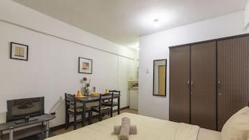 Desk, rollaway beds, free WiFi, bed sheets