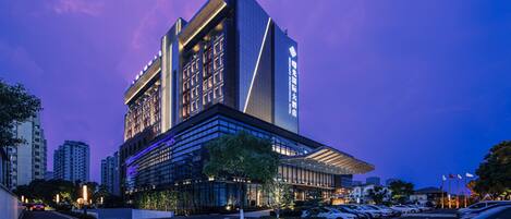 Façade de l’hébergement - soirée/nuit