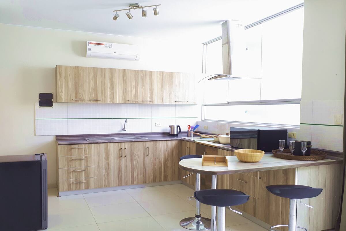 Phòng Suite dành cho gia đình (Apart Hotel - American) | Bếp nhỏ riêng | Tủ lạnh