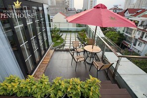 ห้องเอ็กเซกคิวทีฟดับเบิล, เตียงคิงไซส์ 1 เตียง, วิวเมือง | ระเบียง