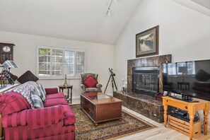 Téléviseur connecté, foyer