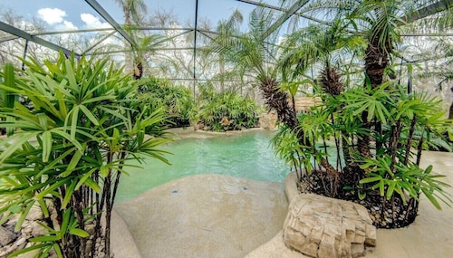 Beach Home with Amazing Oasis Pool, Spa, Waterfall, Fire Pit, Bikes